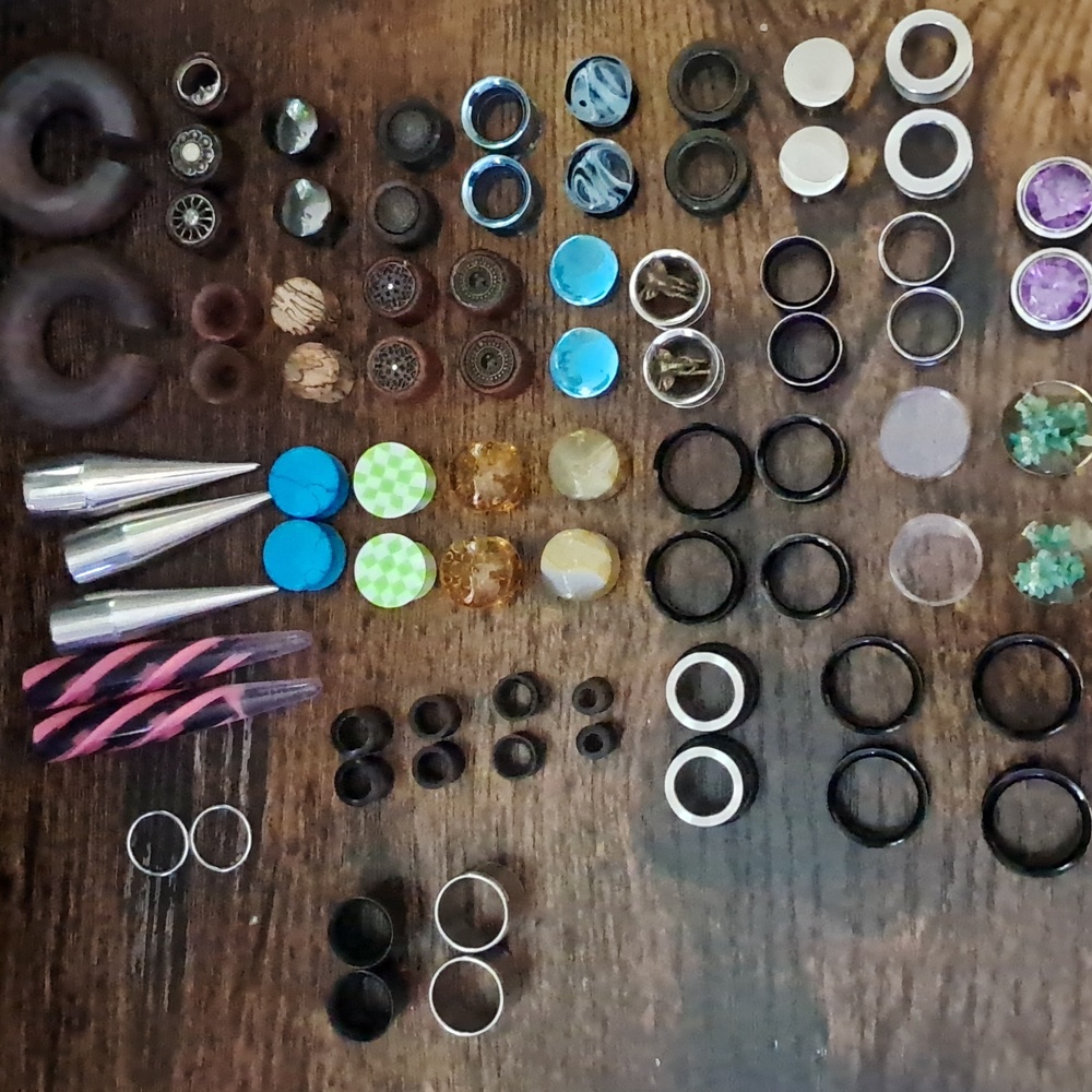 38 Pairs Of Various Gauged Plugs